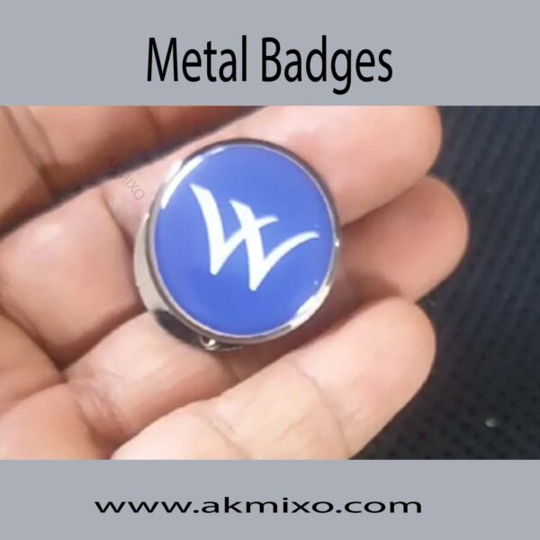 metal botton badge